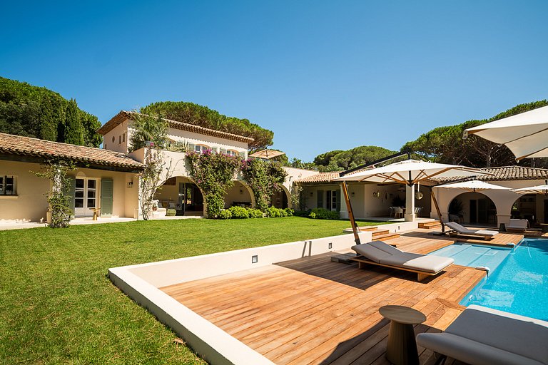 Azu021 - provencal Villa in St Tropez, French Riviera