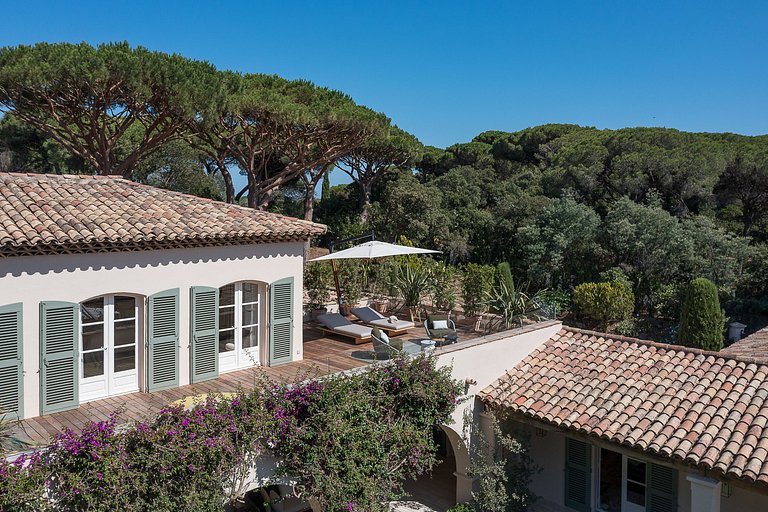 Azu021 - Elegant 6-bedroom villa in Les Parcs de Saint-Trope