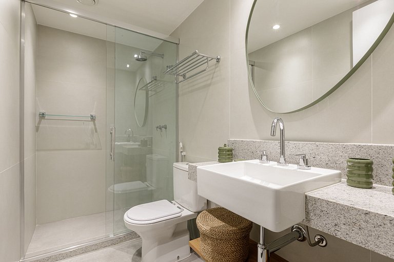 Rio146 - Stunning duplex apartment in Leblon