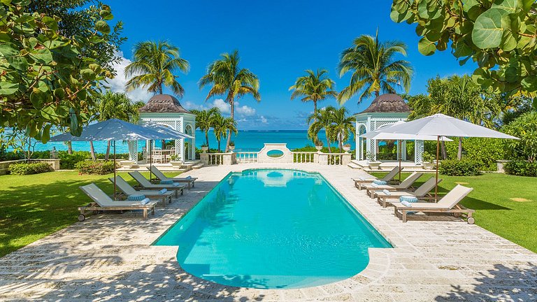 Tci010 – Elegant beachfront retreat in Grace Bay