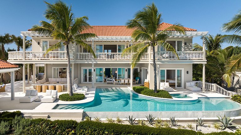 Tci012 – Oceanview villa with pool in Long Bay