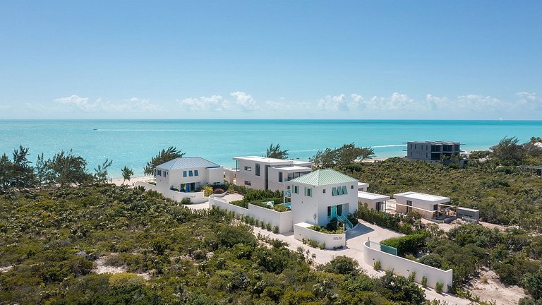 Tci019 – Cozy beachside villa in Long Bay