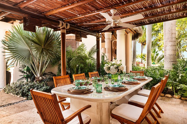 Tci013 – Luxury villa with private beach in Turtle Tail