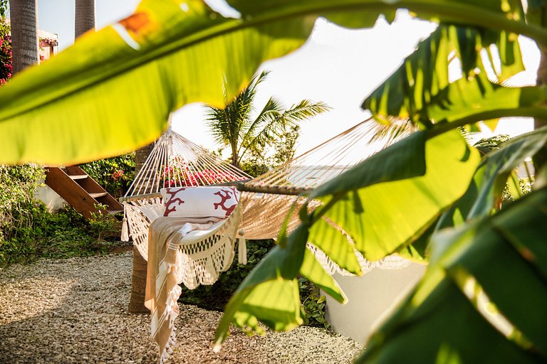 Tci013 – Luxury villa with private beach in Turtle Tail