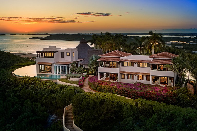Tci013 – Luxury villa with private beach in Turtle Tail