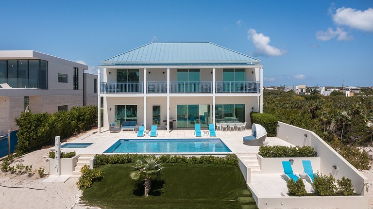 Tci015 – Oceanview villa with pool in Long Bay