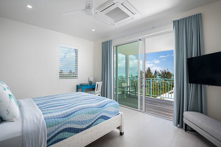 Tci015 – Oceanview villa with pool in Long Bay