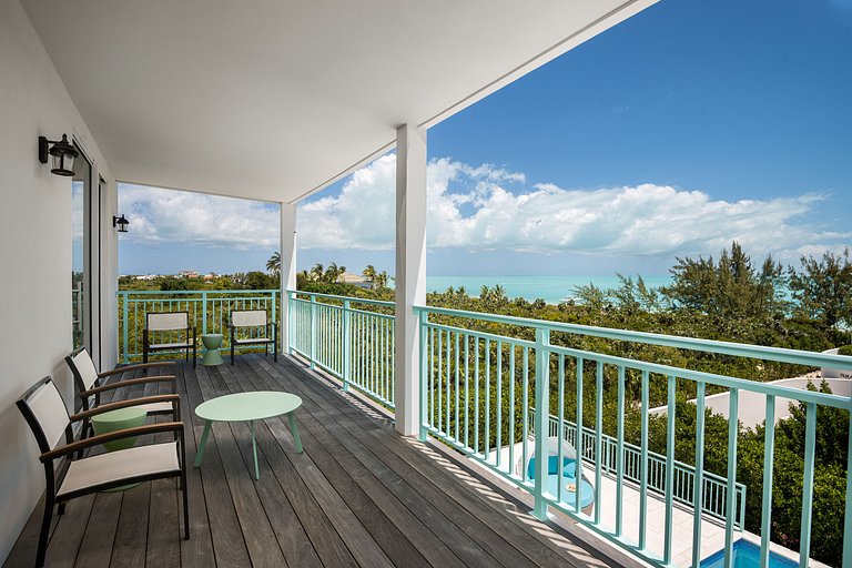 Tci015 – Oceanview villa with pool in Long Bay