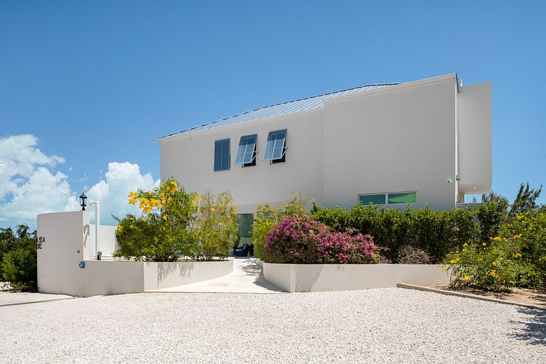 Tci015 – Vila com vista para o mar e piscina em Long Bay