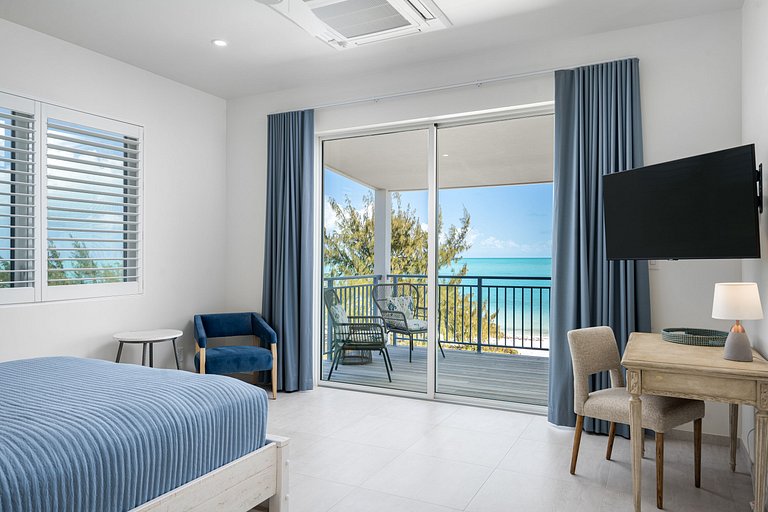 Tci015 – Oceanview villa with pool in Long Bay