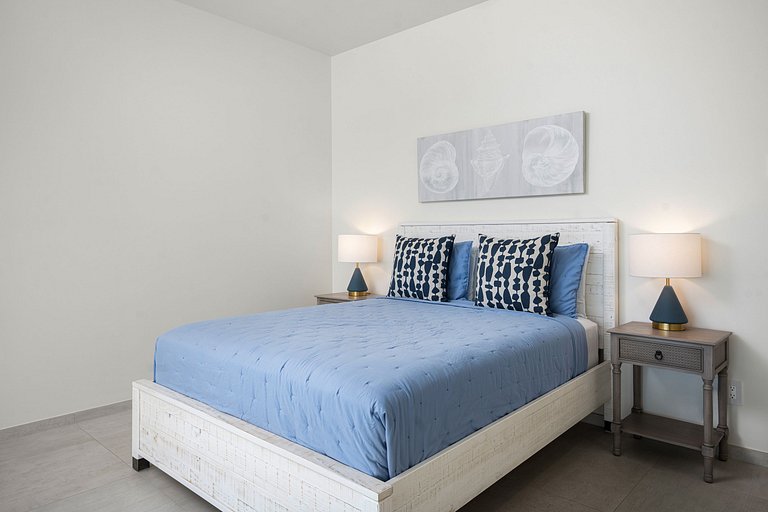 Tci015 – Oceanview villa with pool in Long Bay