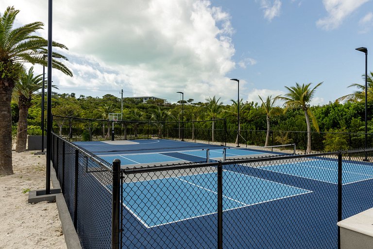 Tci016 – Villa moderna à beira-mar em Grace Bay