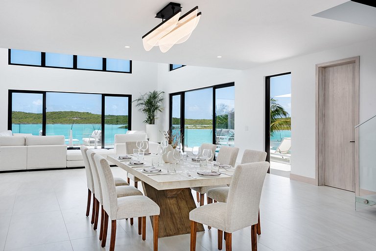Tci017 – Seafront charming villa in Chalk Sound