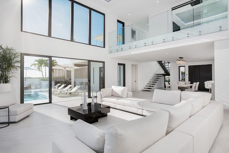 Tci017 – Seafront charming villa in Chalk Sound