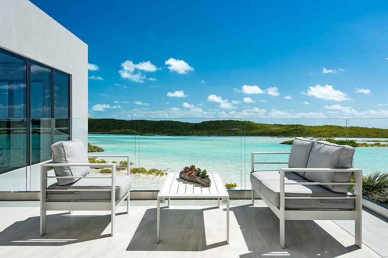 Tci017 – Villa charmante en bord de mer à Chalk Sound