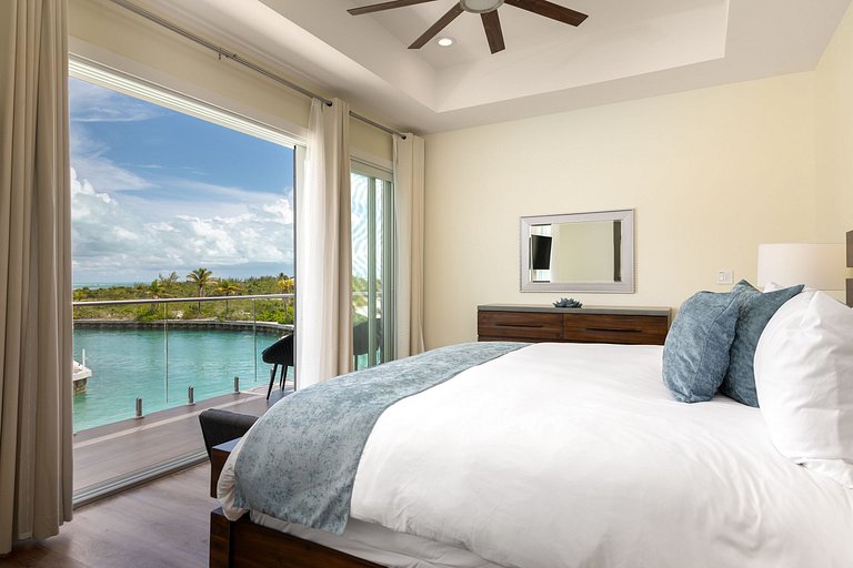 Tci021 – Villa en bord de l’eau près de Leeward Marina