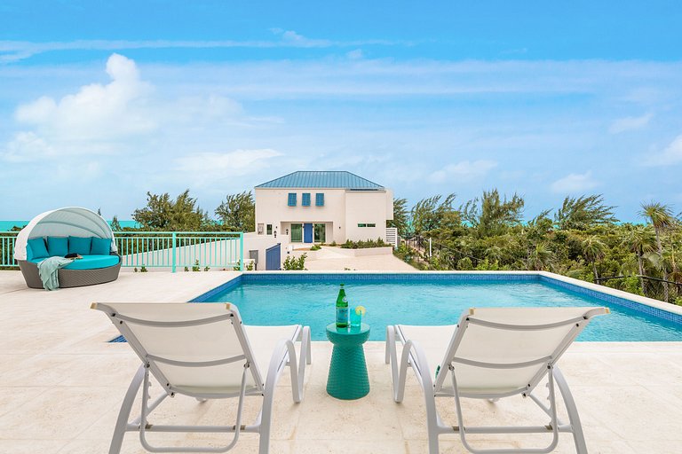 Tci019 – Cozy beachside villa in Long Bay