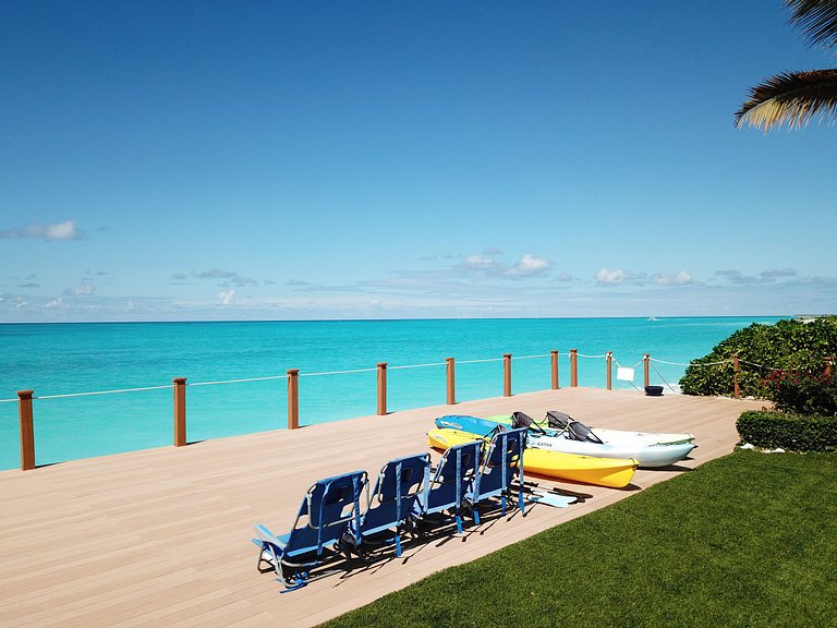 Tci020 – Villa à beira-mar com piscina em Grace Bay