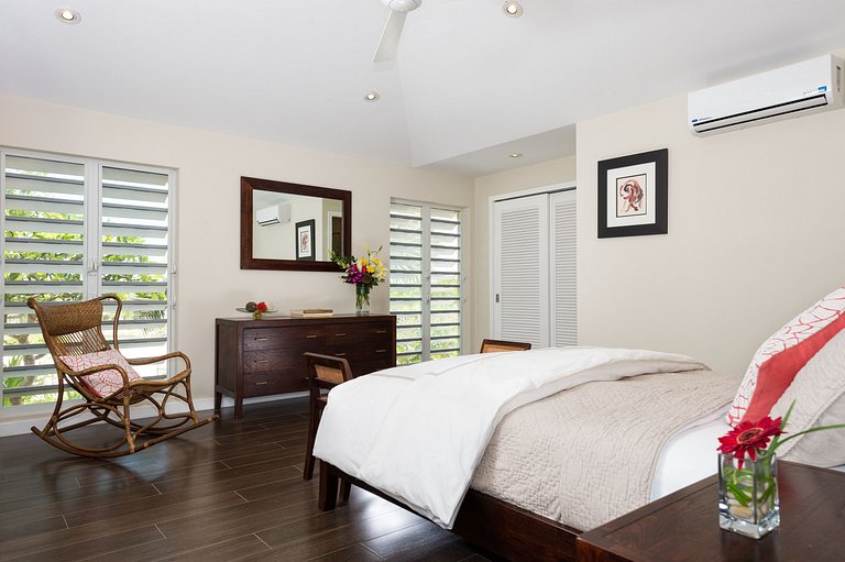 Tci020 – Villa frente a la playa con piscina en Grace Bay