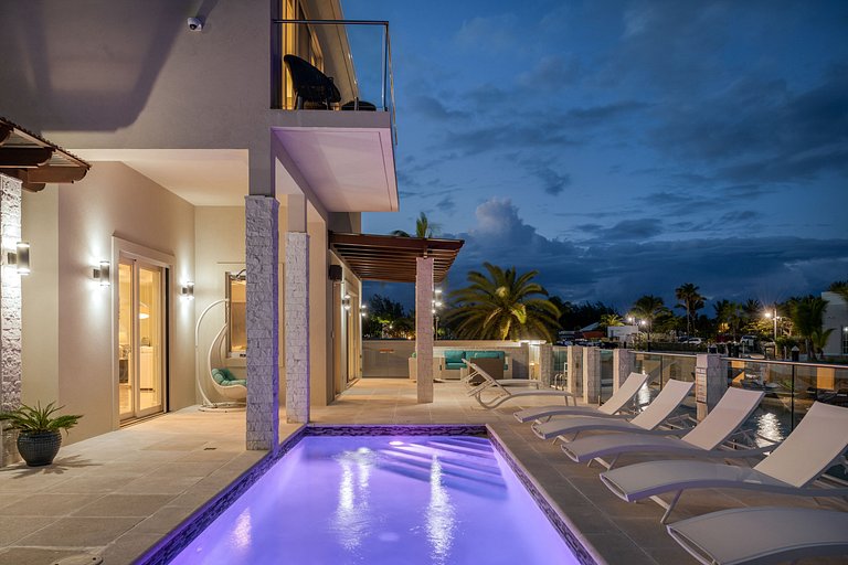 Tci021 – Villa frente al agua cerca de Leeward Marina