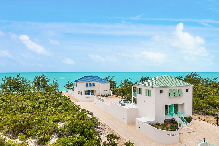 Tci019 – Cozy beachside villa in Long Bay