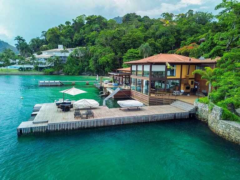 Ang064 - Luxury oceanfront villa in Angra os Reis