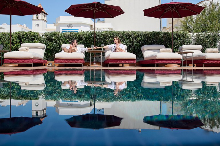 Alg020 - Villa no coração de Armação de Pêra