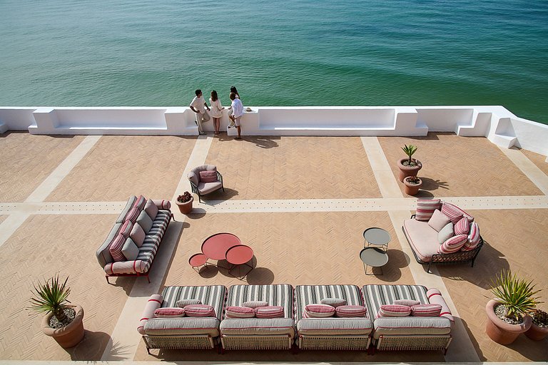 Alg020 - Villa no coração de Armação de Pêra