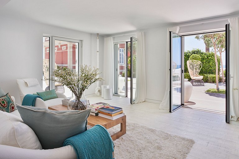 Alg020 - Villa no coração de Armação de Pêra