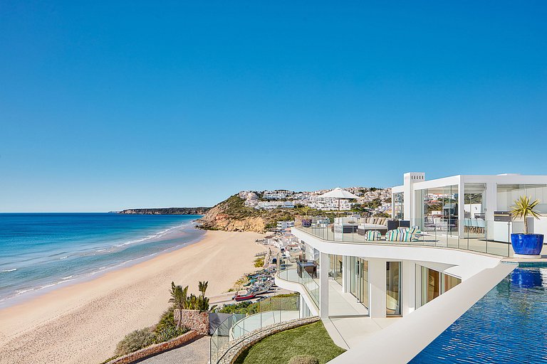 Alg002 - Clifftop Elegance with Ocean Views