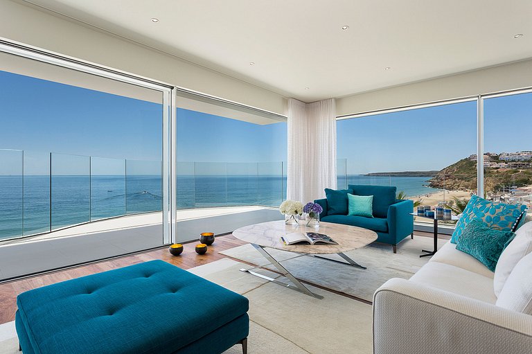 Alg002 - Clifftop Elegance with Ocean Views