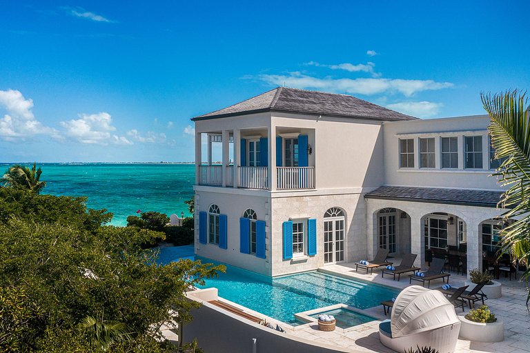 Tci001 – Elegant beachfront villa in Turtle Cove