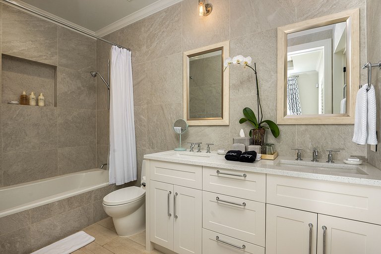 Tci001 – Villa elegante frente al mar en Turtle Cove