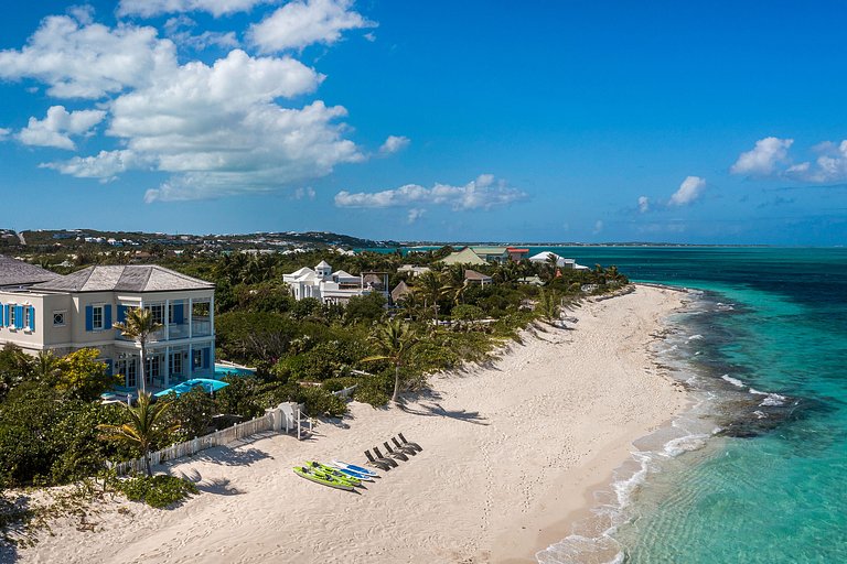 Tci001 – Elegant beachfront villa in Turtle Cove