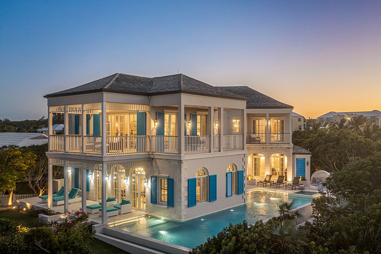 Tci001 – Villa elegante frente al mar en Turtle Cove