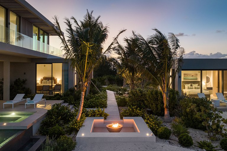 Tci002 – Elegante villa frente al mar en Grace Bay