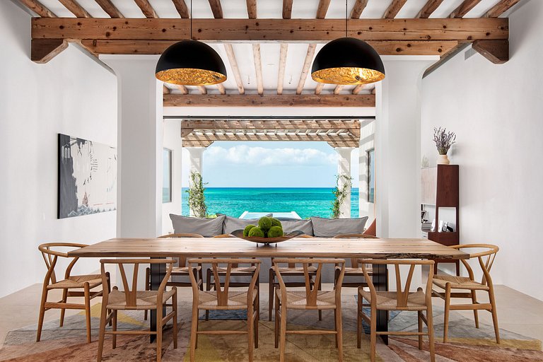 Tci006 – Hillside villa with sea views in Blue Mountain