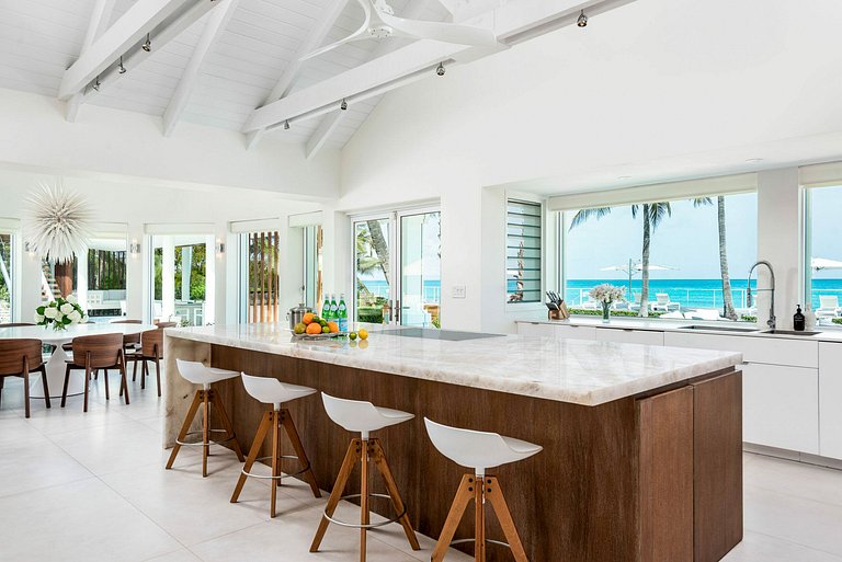 Tci007 - Villa de luxe en bord de mer à Grace Bay