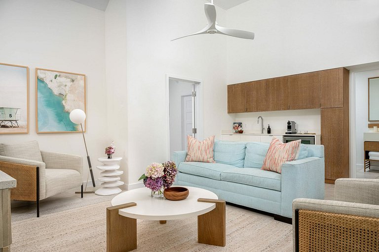 Tci007 - Luxury beachfront villa in Grace Bay