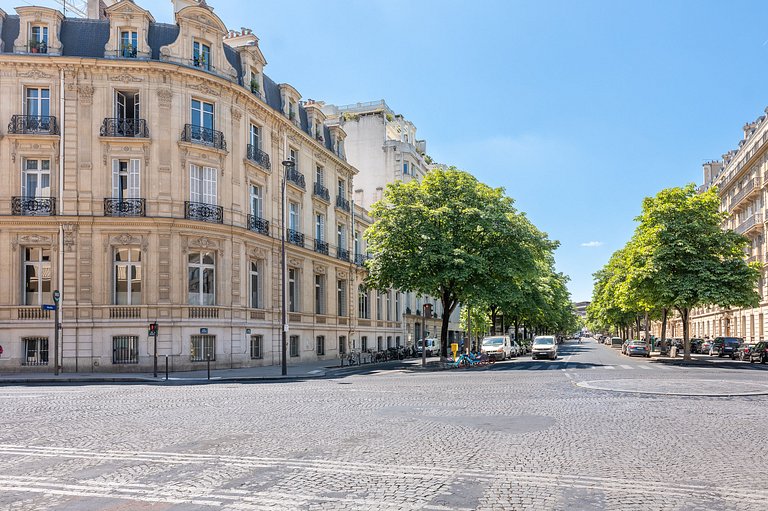 Par147 - Spacious apartment close to Parc Monceau