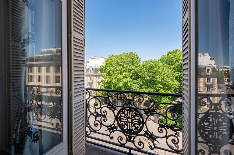 Par147 - Spacious apartment close to Parc Monceau
