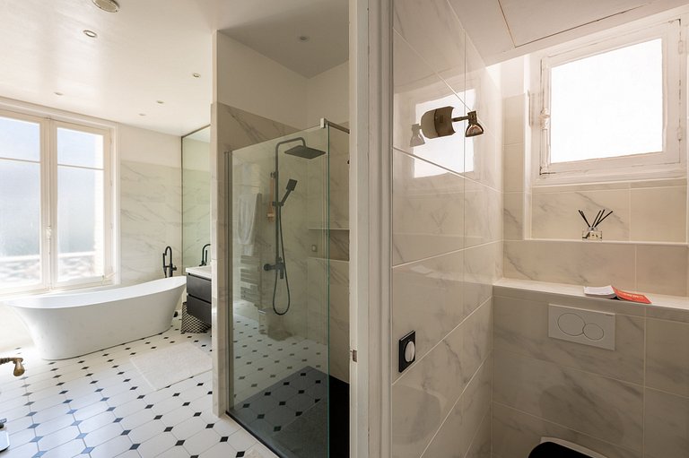 Par147 - Spacious apartment close to Parc Monceau