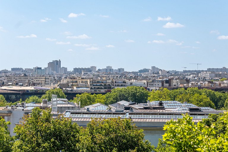 Par066 – Prestígio e Vistas Icônicas de Paris