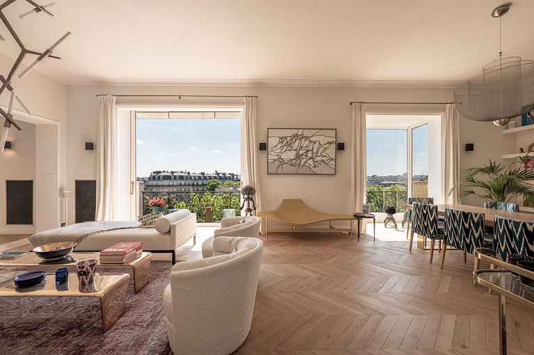 Par066 – Prestígio e Vistas Icônicas de Paris