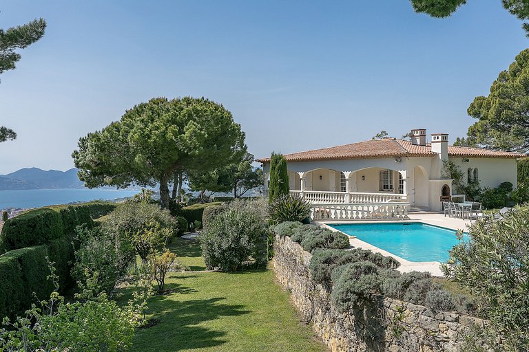 Azu076 - Villa Provençale avec Vue Mer