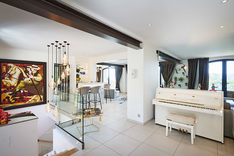 Azu073 - Elegant Stone Villa with Sea View