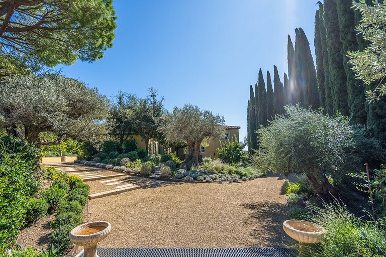 Azu055 - Villa de luxe et pool house à Ramatuelle