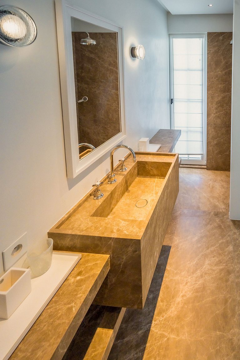 Azu056 - Vila com piscina em Ramatuelle