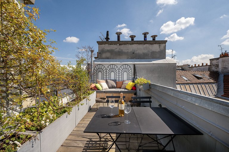 Par014 - Exceptional Penthouse in Saint-Germain