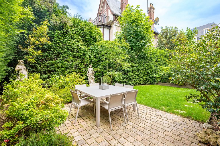 Nor014 - Elegant Deauville Home with Garden